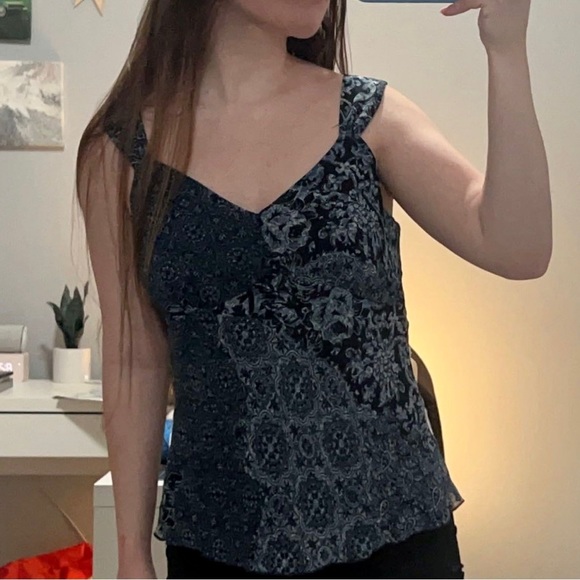 SOLD 𝅺VINTAGE Tank Top - Picture 7 of 7